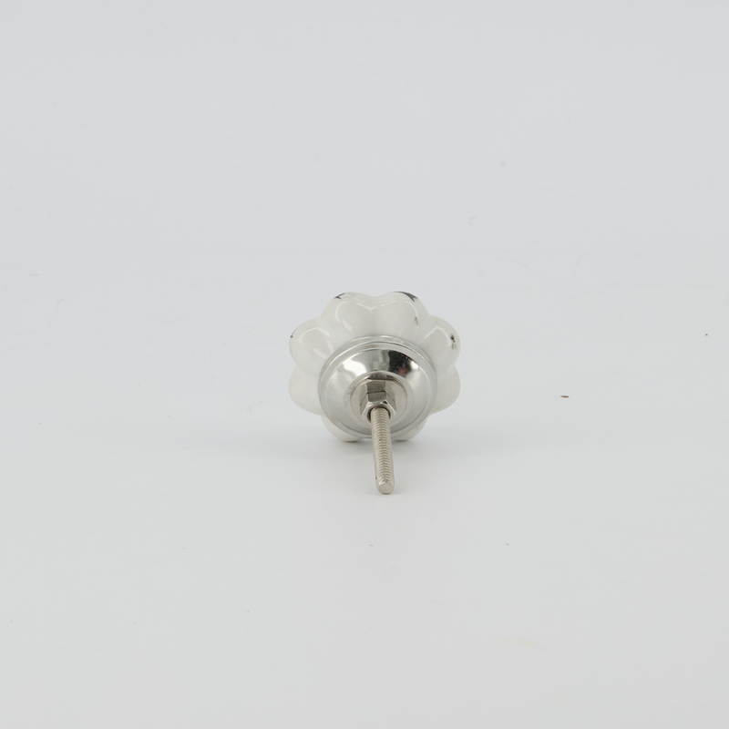 Isa Flower Petals Ceramic Knob (4156-GM4117-00)